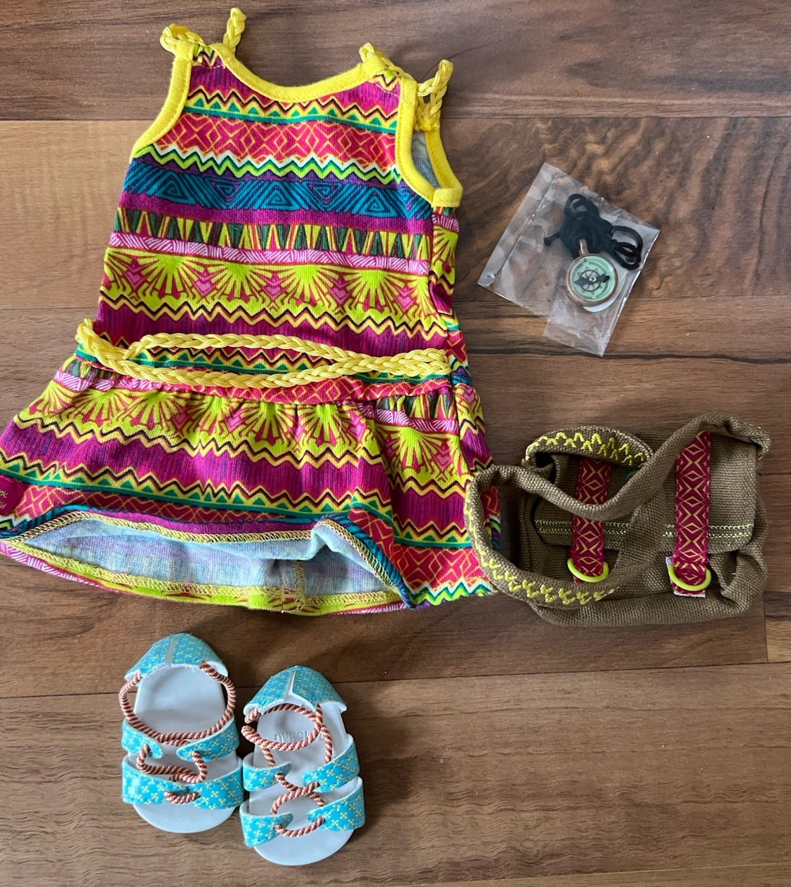 American Girl Doll Lea Clark Meet outfit And Accessories
