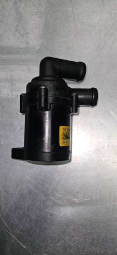 VW T5 FL 2.0 TDI Zusatzwasserpumpe 7E0963417