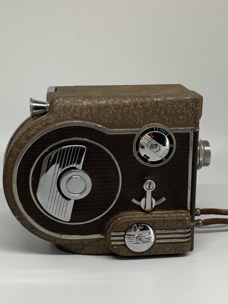 REVERE EIGHT 8 Model Seventy Seven 77 Vintage Movie Camera REVERE EIGHT 8 Model Seventy Seven 77 Vintage Movie Camera