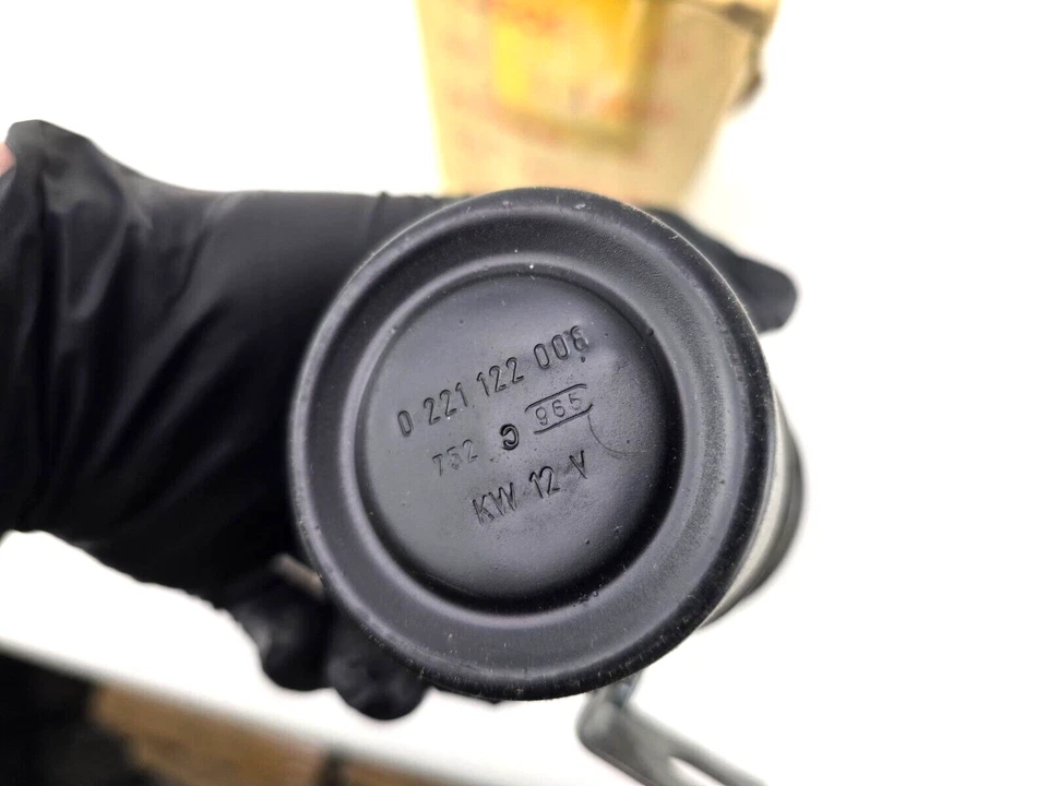 NOS Genuine Bosch Ignition Coil Black 1977-1980 Porsche 924 Turbo 0221122008 - Image 4 of 4