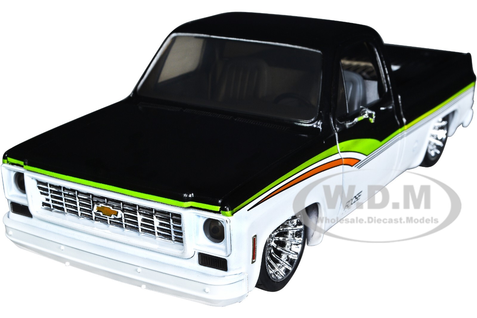 ПИКАП CHEVROLET CHEYENNE SUPER 10 1973 ГОДА ВЫПУСКА, FOOSE 1/24, МОДЕЛЬ M2 40300-96 B, ИЗГОТОВЛЕННАЯ НА ЗАКАЗ