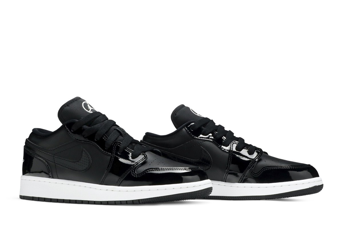 日本未発売　NIKE AIR JORDAN 1 LOW SE (GS) AIR JORDAN 1 LOW SE (GS) 