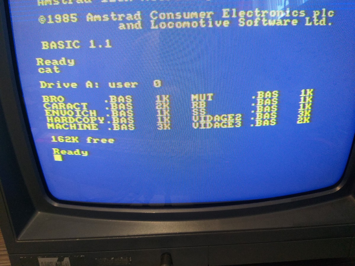 Amstrad Cpc 6128 clavier 128Ko AZERTY 100 % Fonctionnel sans écran et