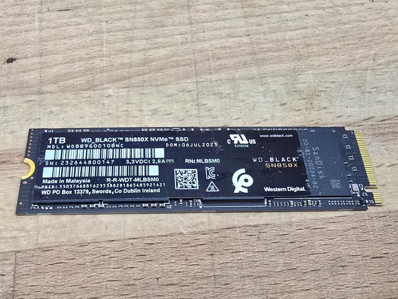 WD BLACK SN850X 1TB NVMe PCIe Gen4 M.2 2280 Internal SSD WDBB9G0010BNC