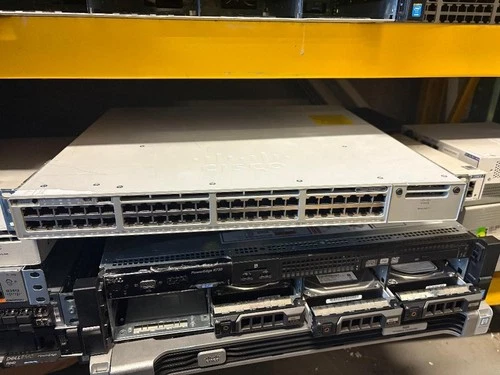 Cisco C9300-48P-A Catalyst 9300 Switch 48-port PoE+ Network Advantage