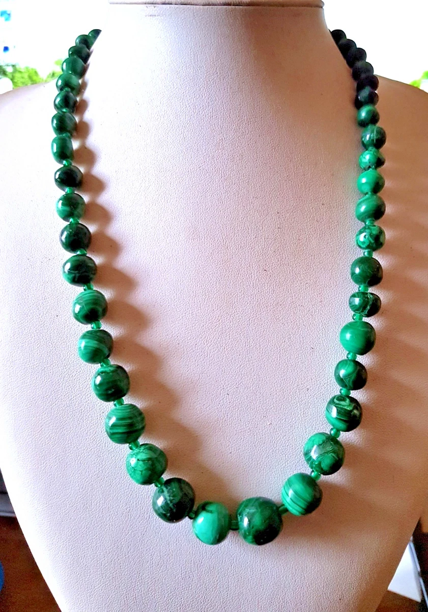 Collier Vintage Années 70/80 – Perles Fuseau En Malachite Et Micro Perles Vertes