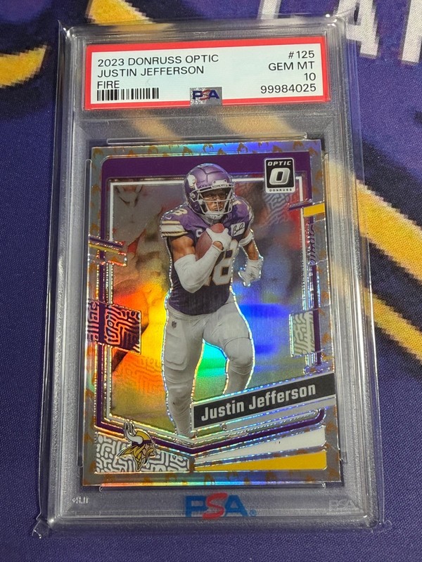 2023 Donruss Optic Justin Jefferson Fire Emoji Case Hit SSP PSA 10