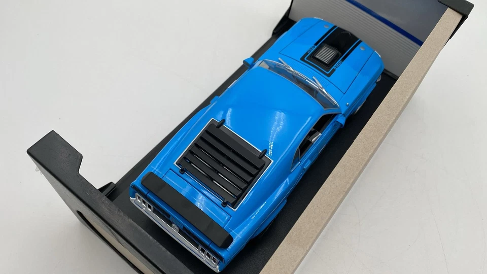 MAI31453 Maisto Ford Mustang Mach 1 1970 1/18 - Immagine 4 di 4