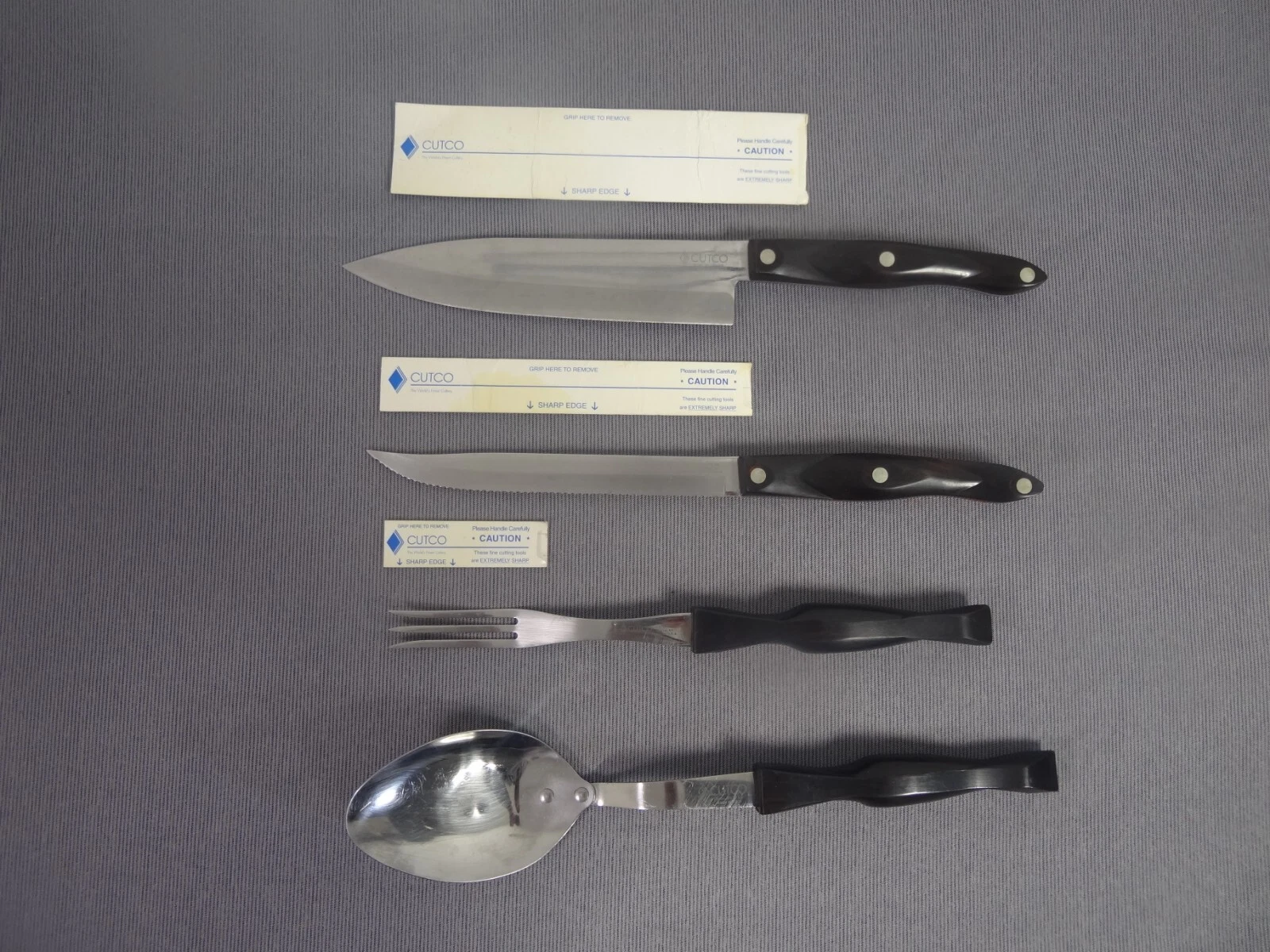 CUTCO Knife Set 1729 KB, 1728 KB, Fork 1726 KB & Spoon 17KA Set of 4
Opens in a new window or tab