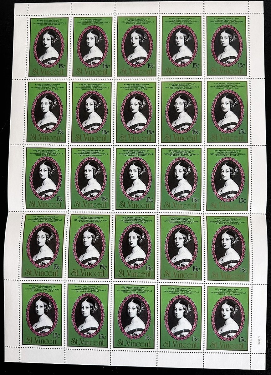 コレクション The40thAnniversary of Queen Elizabeth II Andy Warhol Print of Queen Elizabeth II Sells at Auction for