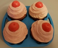 Vtg Fisher Price Fun w Play Food for Little Tikes Strawberry Party Time Cupcakes