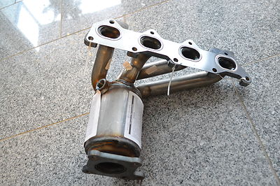  Abgaskrümmer Kat  Katalysator Krümmerkat für VW BORA 1.6-16V  Motor: AZD, BCB