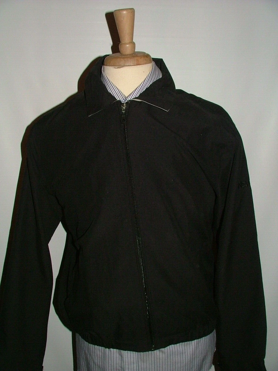NEW WT ASHWORTH WINDBREAKER JACKET SIZE M 100% POLYESTER SOLID #310