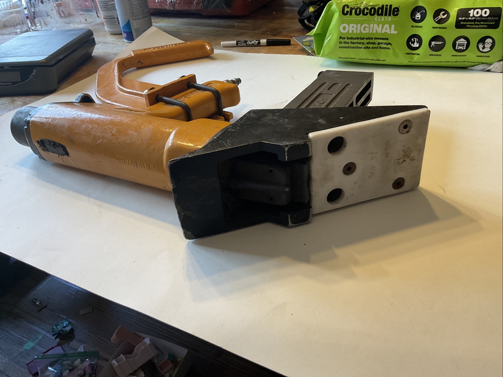 Bostitch MIIIFS Pneumatic Flooring Stapler /Nailer W/ Rolling Base