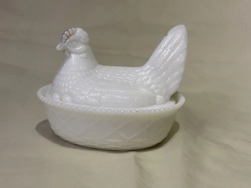 Vintage Milk Glass Large Hen Chicken on Basket Nest Criss Cross Basket