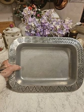 Wilton Armetale Rectangular Baker  Pan, 14" Long ..10" Wide, Reggae Pattern 