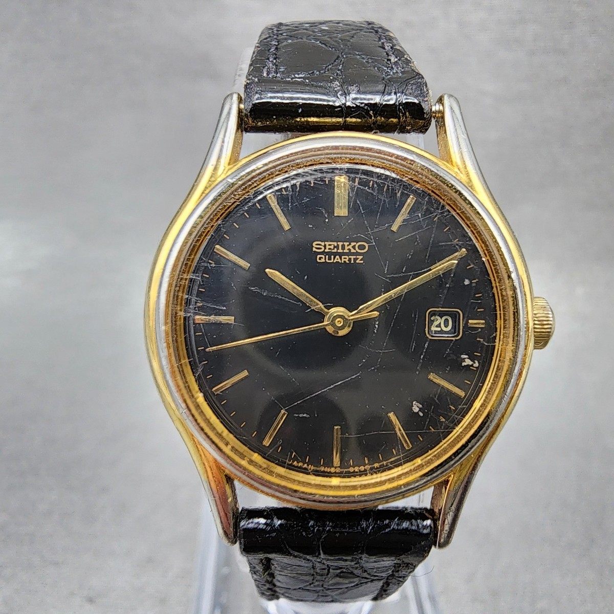 Seiko Watch Women 25mm Black Dial Gold Tone Date Round 7n82-0100