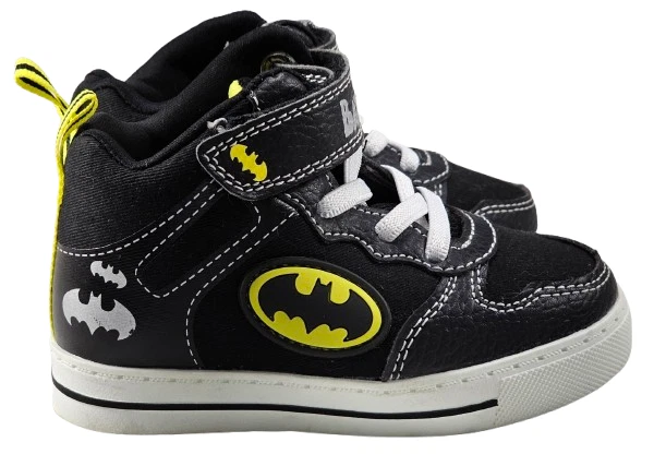Zapatillas altas DC Comics Batman para niños pequeños negras/amarillas iluminadas talla 7 Foto 3 de 4
