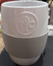 Pampered Chef Ceramic Egg Cooker 1529 White Microwave Stoneware Fast Easy