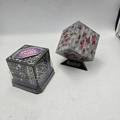 Think Geek Merge Cube Holographic Handheld Minecraft Light up Redstone lot