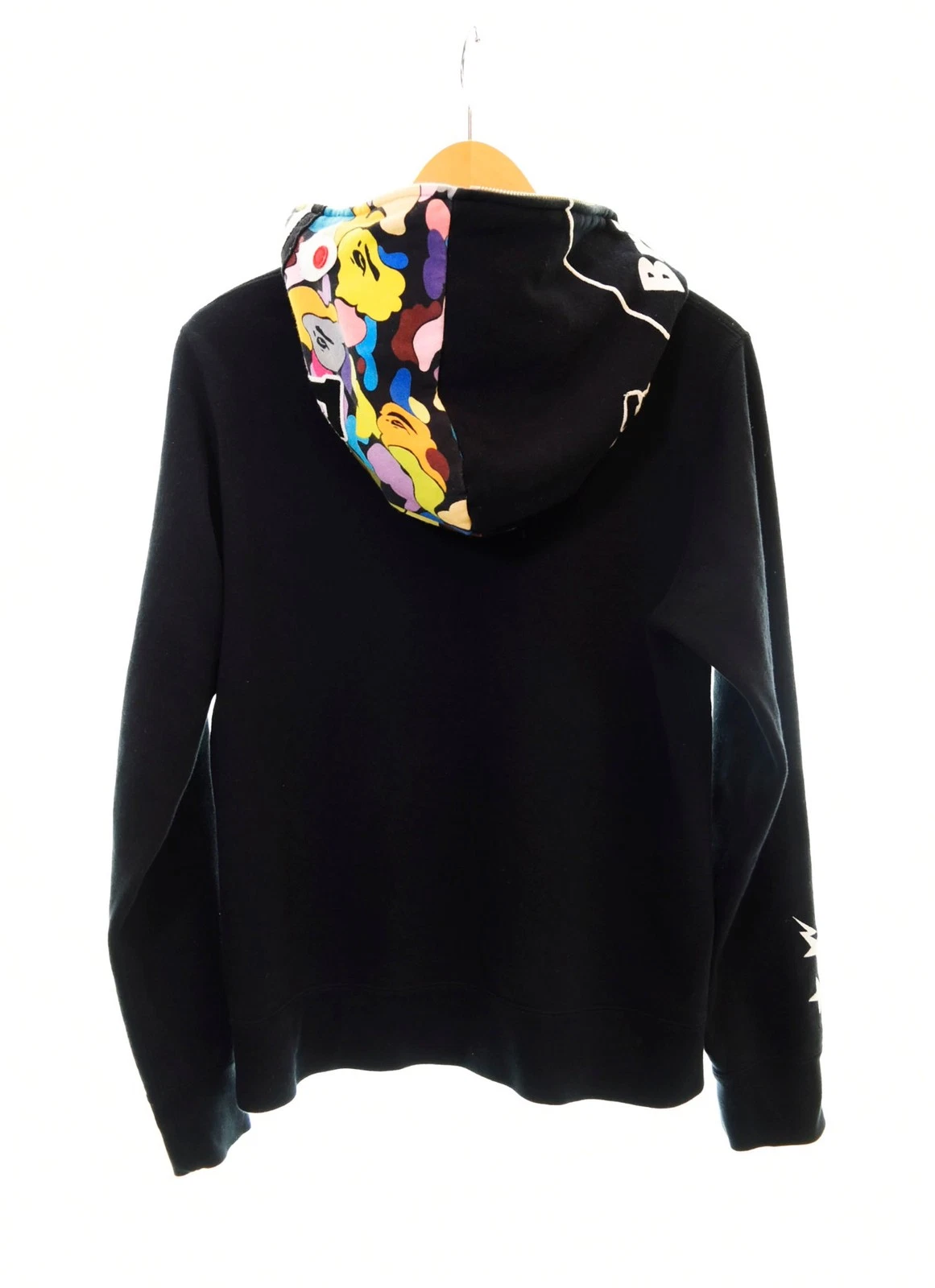 A BATHING APE (BAPE) BAPE F.C. Felpa con cappuccio Real Bristol Shark M cotone nero usata