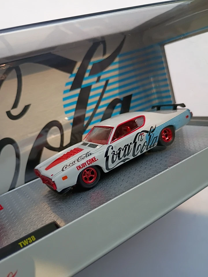 m2 machines auto haulers coca cola chase 1974 Dodge Truck & 1971 Dodge... - Image 3 of 4