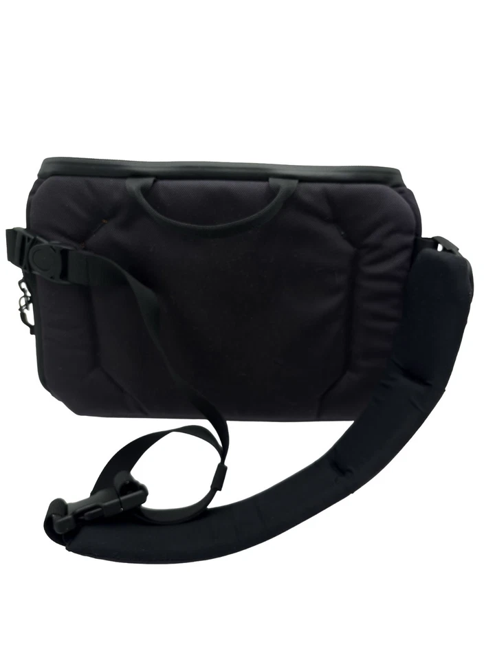 Shoulder Sling Camera Bag - Image 3 of 4