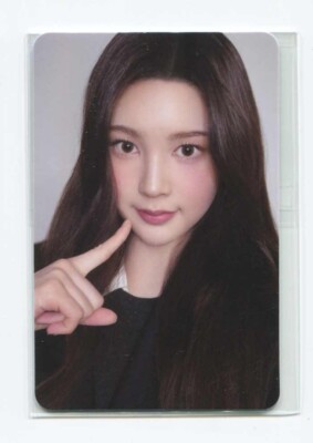 Hearts2Hearts 1st Single The Chase [SMTOWN STORE] PREORDER