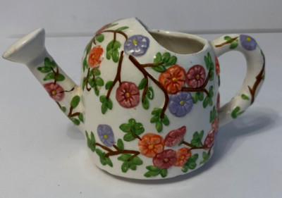 Vintage Deko Keramik Gießkanne Strämchenhalter Blumenmotiv 8 x 8 x 16 cm