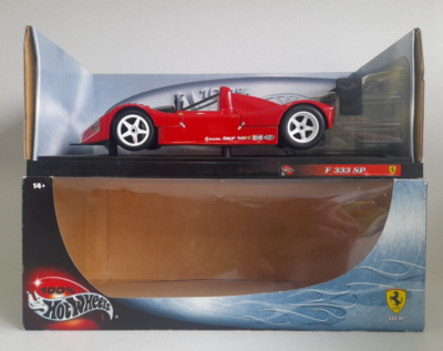Large 1/18 scale 100% Hot Wheels FERRARI F 333 SP diecast model