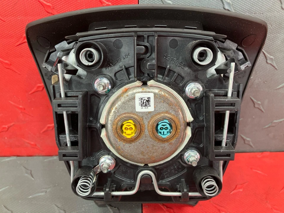 Silverado Tahoe Suburban Steering Wheel Air Bag (Jet Black H3B) 84057084 - Image 4 of 4