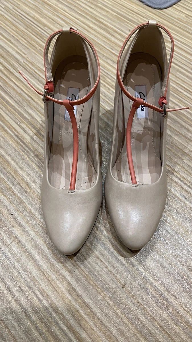 Clarks crumble hotsell