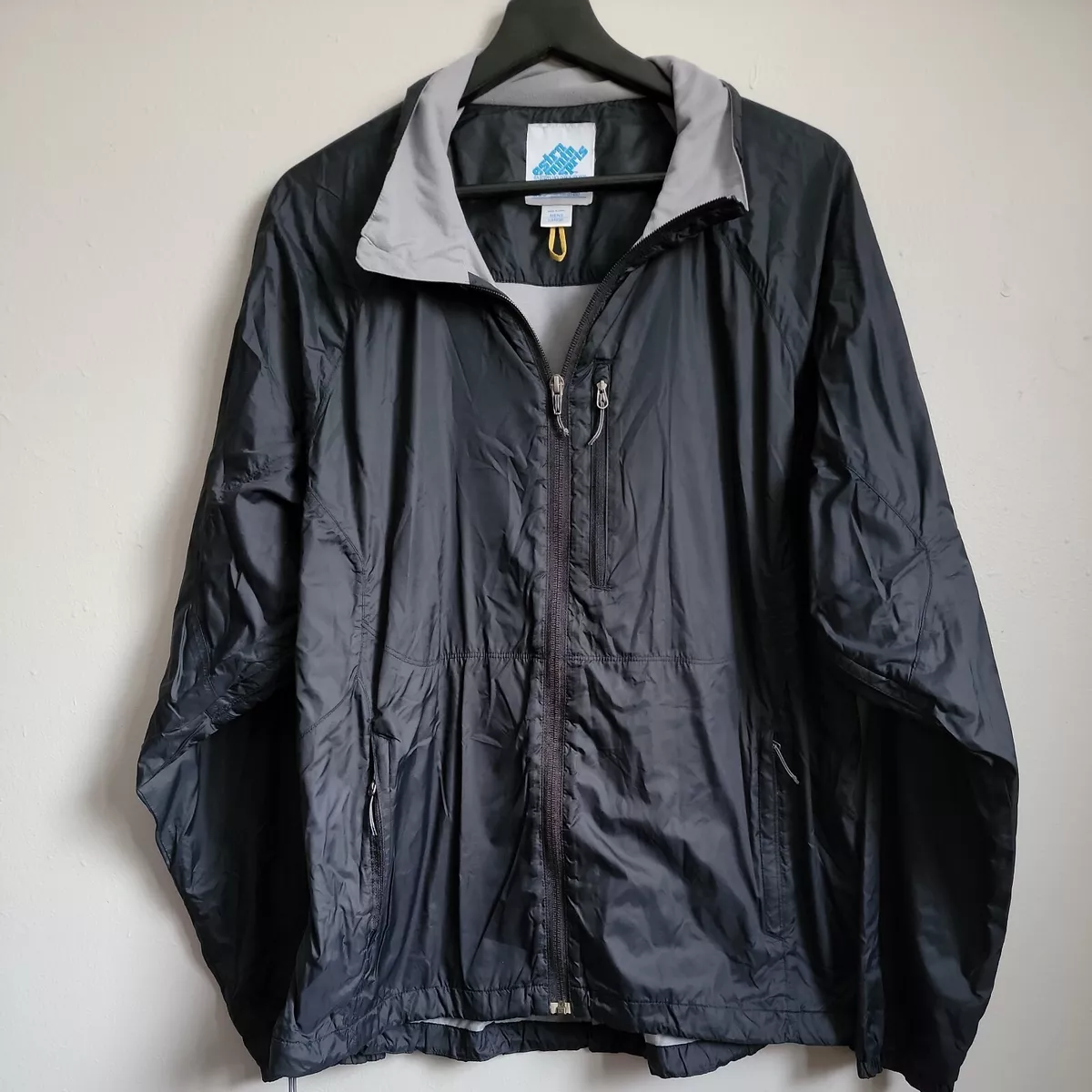 Eastern Mountain Sports Men s Size Large Packable Rain Jacket With