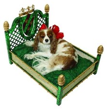 Lavish Vintage Style Emerald Green Pet Dog Bed Gold Rattan Malachite Crown