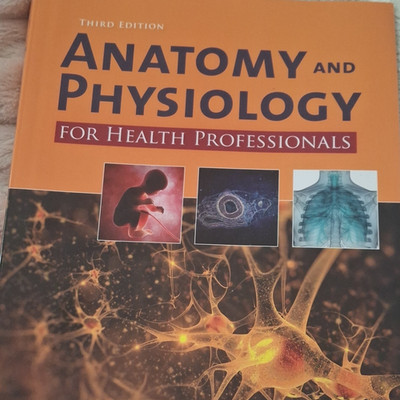 Jones & Bartlett Anatomy & Physiology Third Edition Jahangir Moini softcover