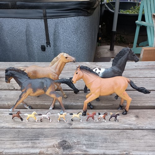 Vintage 1990s Grand Champions Micro Mini Foal Herd Lot of 8 & New Ray 1395 PVC