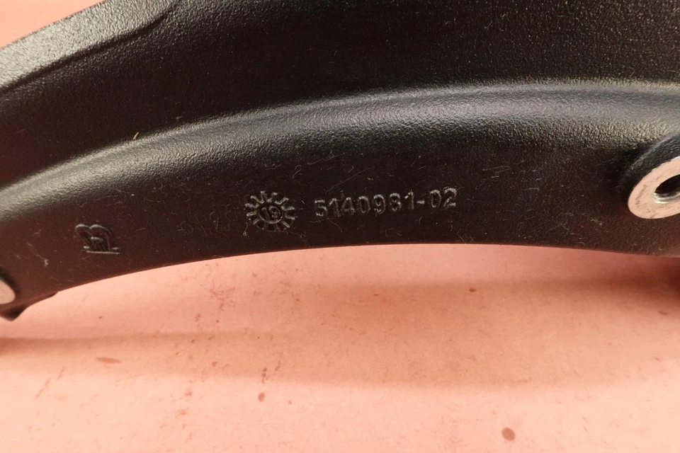 Submarco trasero Indian Scout Bobber 2016-2024 Foto 2 de 4