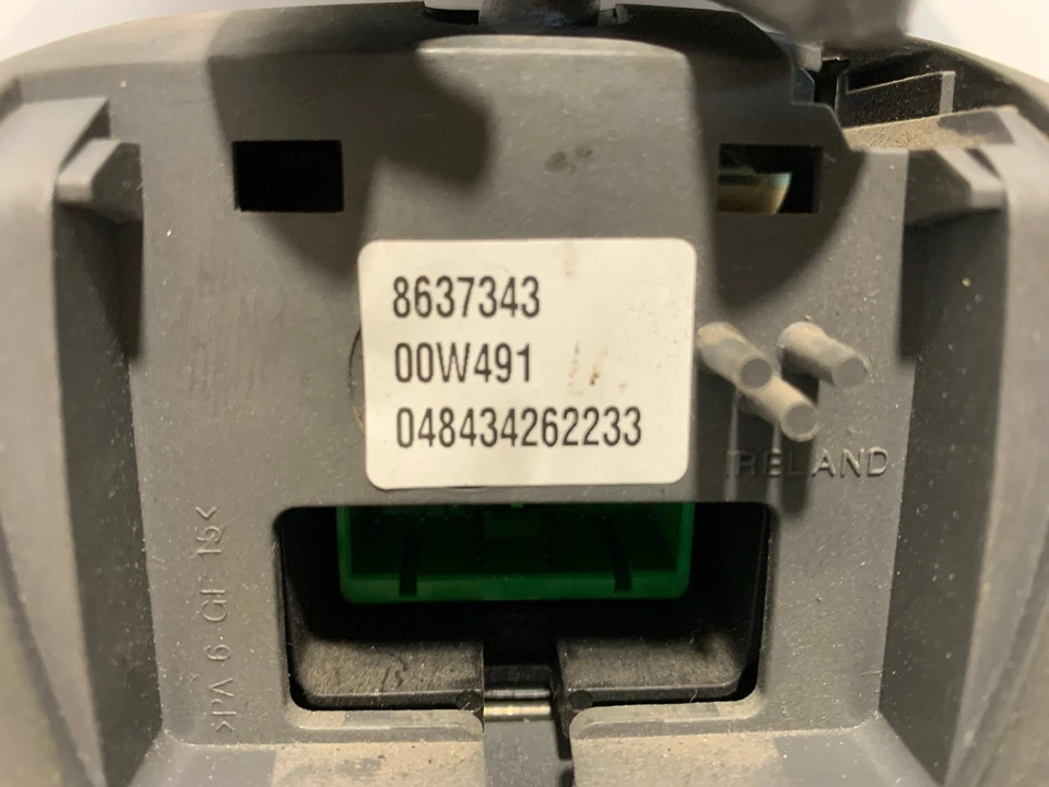 2001 VOLVO V70 INTERIOR CEILING LIGHT WITH MIRROR 8637343 9483553 - Image 4 of 4