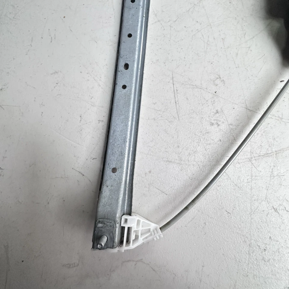 2020-22 TOYOTA COROLLA FRONT LEFT DRIVER SIDE DOOR WINDOW REGULATOR & MOTOR OEM - Image 4 of 4