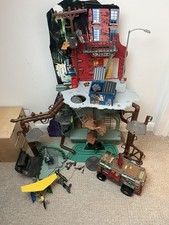 TMNT Teenage Mutant Ninja Turtles Secret Sewer Lair Playset glider and truck