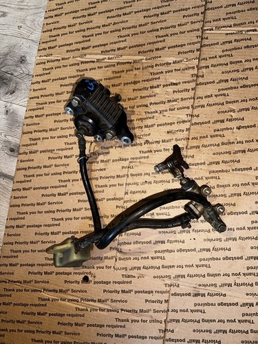 SUZUKI 88 - 97 1990 90 GSX600F GSX 600 KATANA REAR BACK BRAKE CALIPER OEM 750