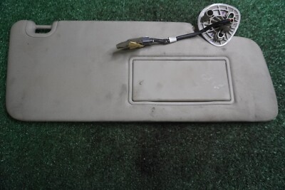 2016 DODGE RAM 2500 PASSENGER SIDE Sun Visor OEM 1 Piece 1VF25BD1AD