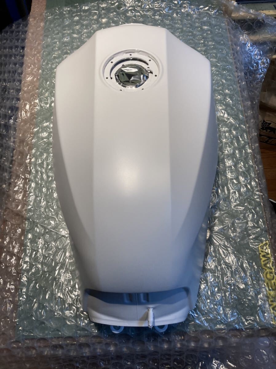 Doremi Collection KAWASAKI GPZ900R Steel Fuel Tank 22L New A1-A16