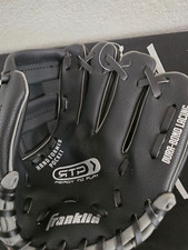 FRANKLIN YOUTH 22732 9" BASEBALL GLOVE RTP BLACK DURABOND LACING RHT