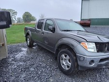 2008 Nissan Frontier 4x4 Pickup for parts 4.0 Engine Transmssion