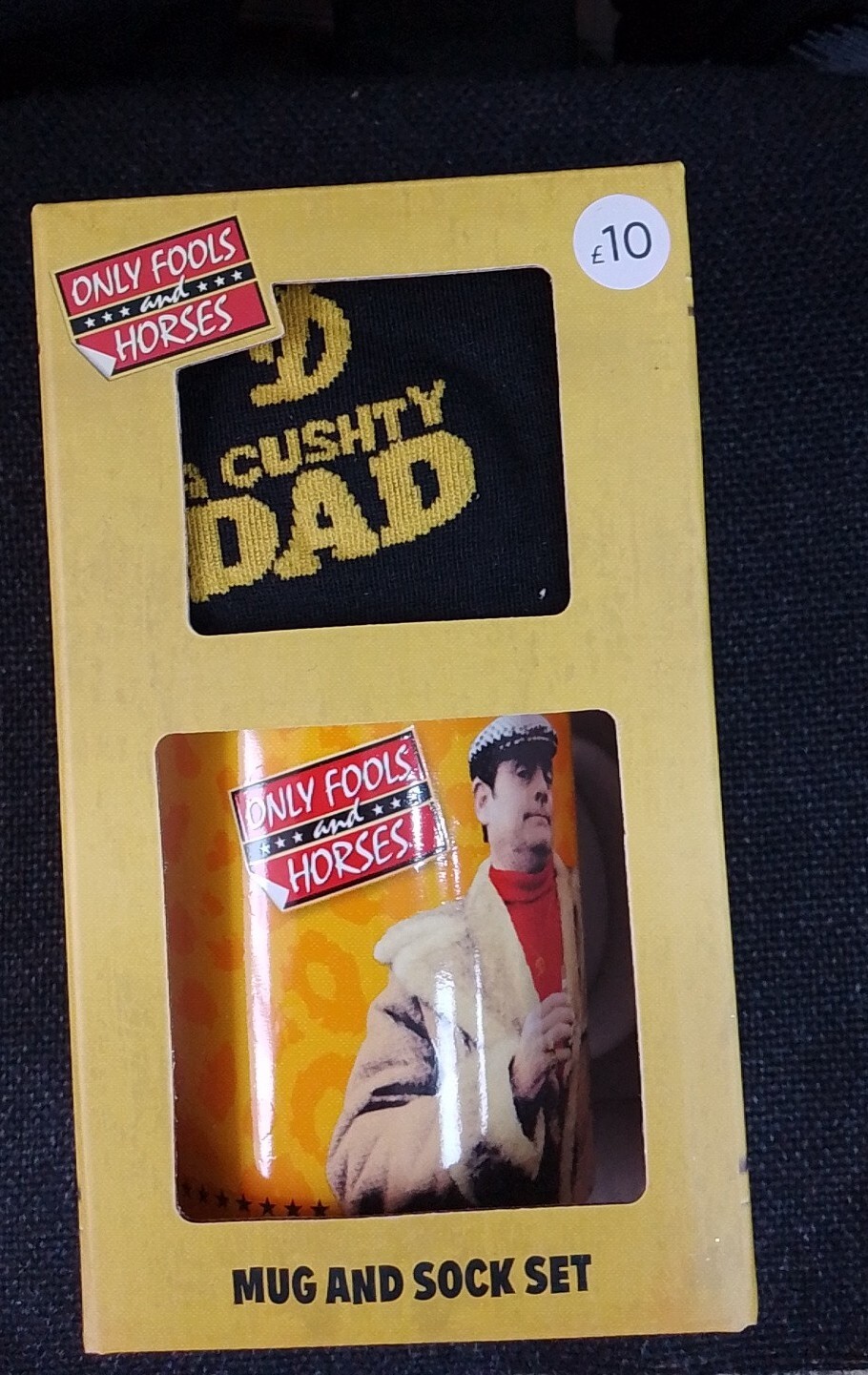 SAOLA Set tazza e calzino festa del papà regali solo pazzi e cavalli prezzo consigliato £10