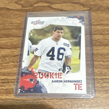 Panini 2010 Score Aaron Hernandez New England Patriots Rookie Base Card #301. rookie card picture