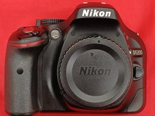 NIKON D5200 Digital SLR
