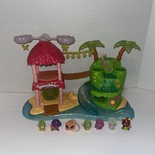 Works Great Hatchimals CollEGGtibles Tropical Party Playset with 7 Figs