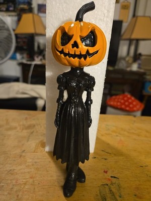 NEW! Neil Eyre ''Lady Pumpkin'' Gothic Witch Statue! 